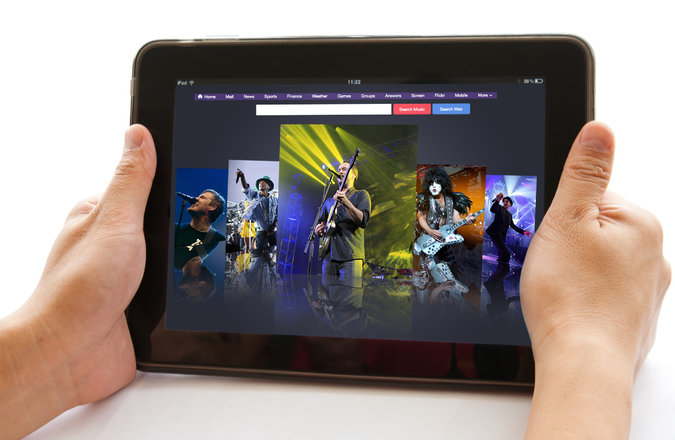 Yahoo Seeks to Bring the Concert to Your Couch