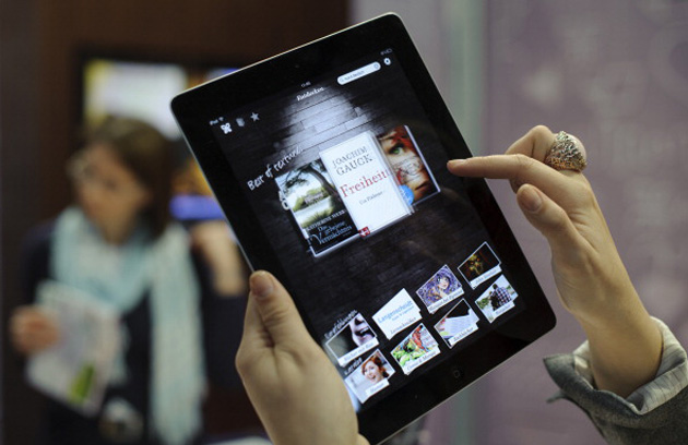 US book publishers now make more money from online sales than physical stores