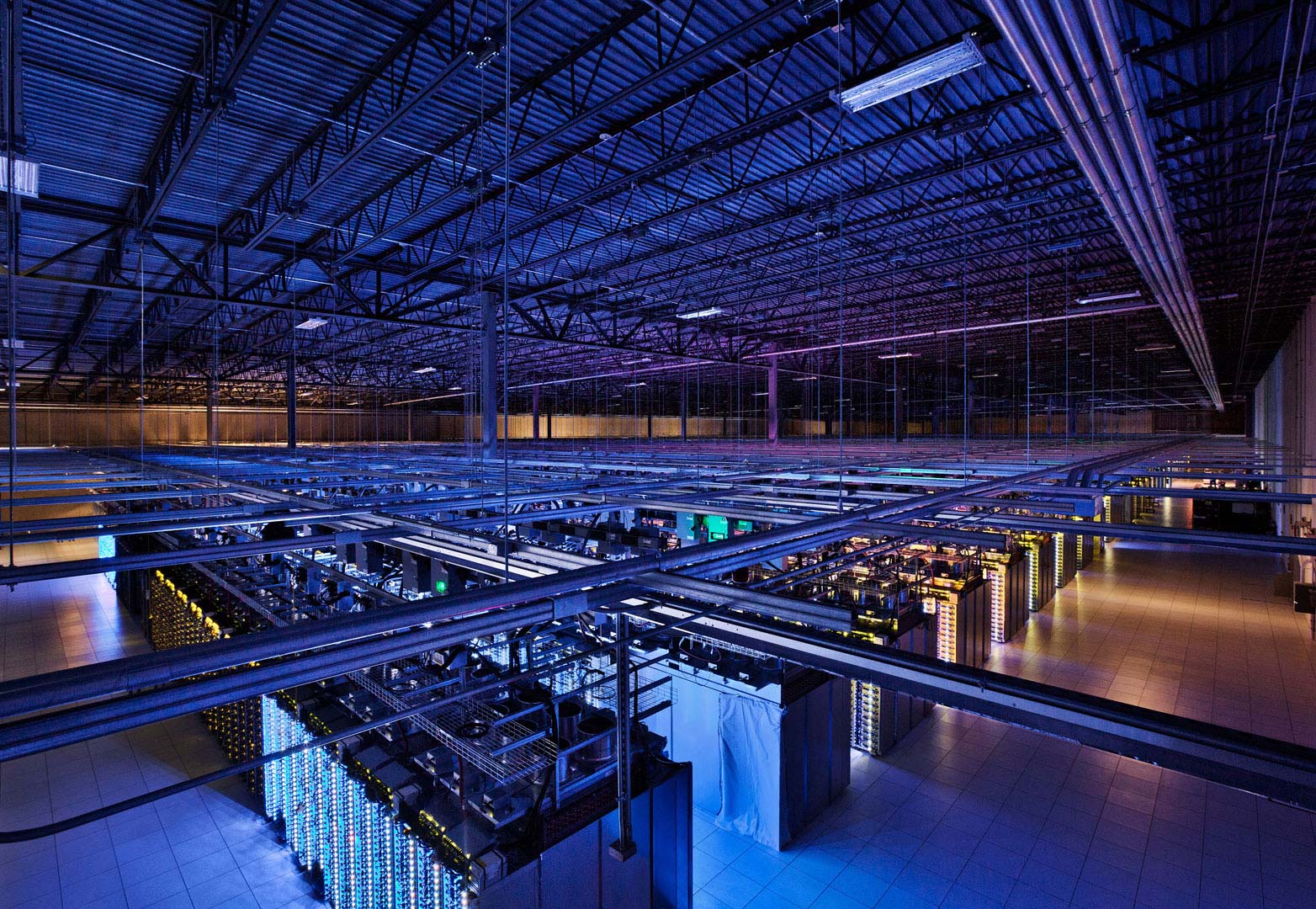 Google Slashes Cloud Computing Costs By More Than 20%