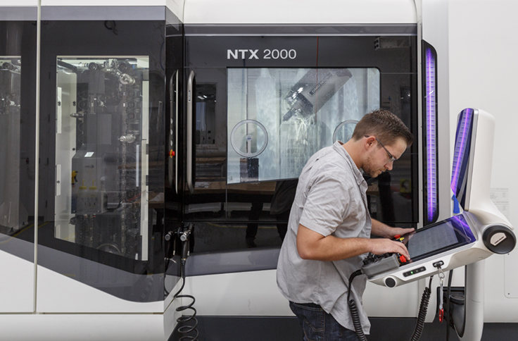 Facebook Reveals High-Tech Hardware Lab: Area 404
