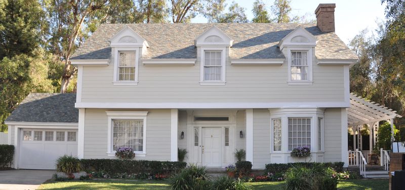 Revealing Tesla’s Innovative Solar Roof Design: A Closer Look