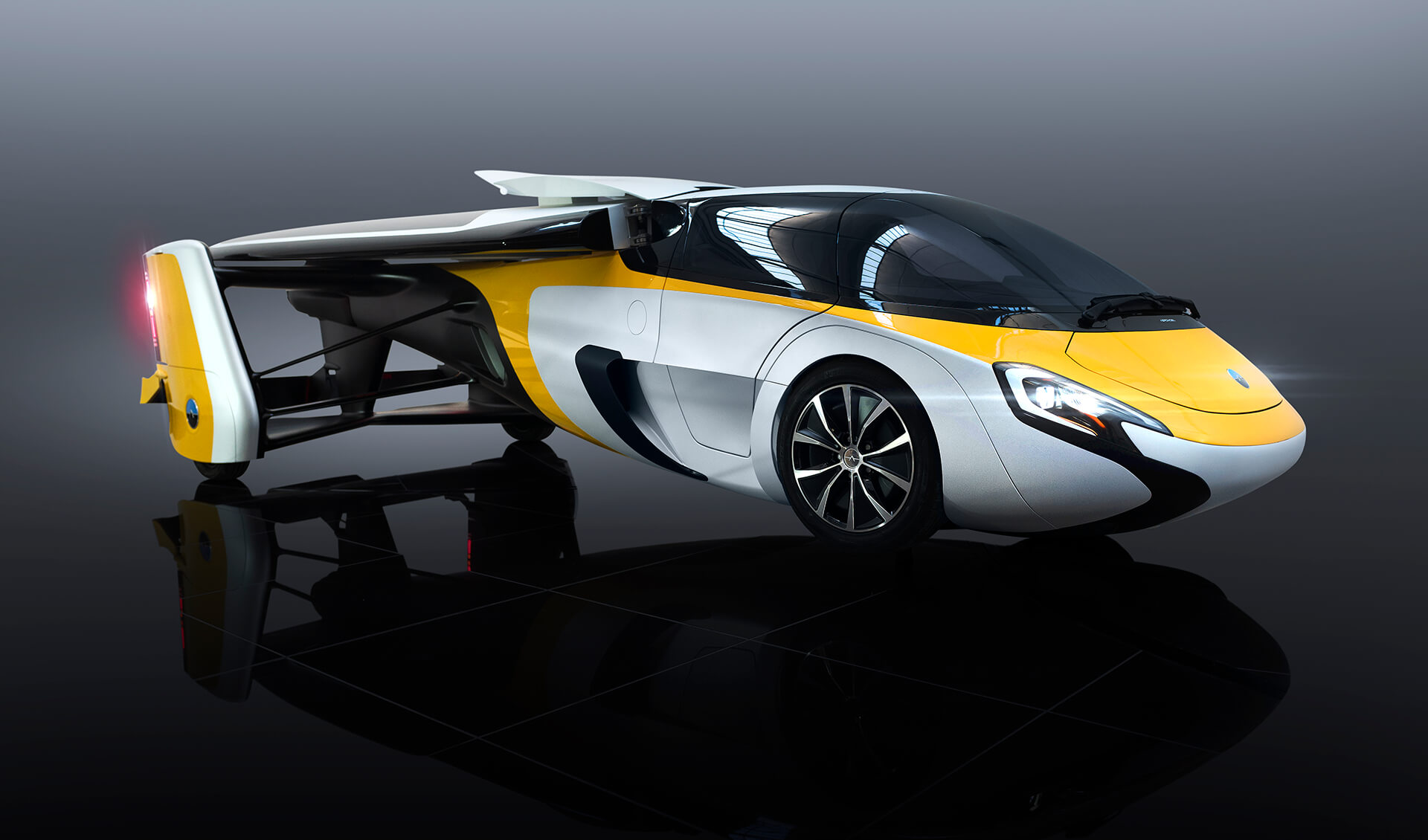 AeroMobil Unveils Million-Dollar Flying Car: Is the Future Closer Than We Think?