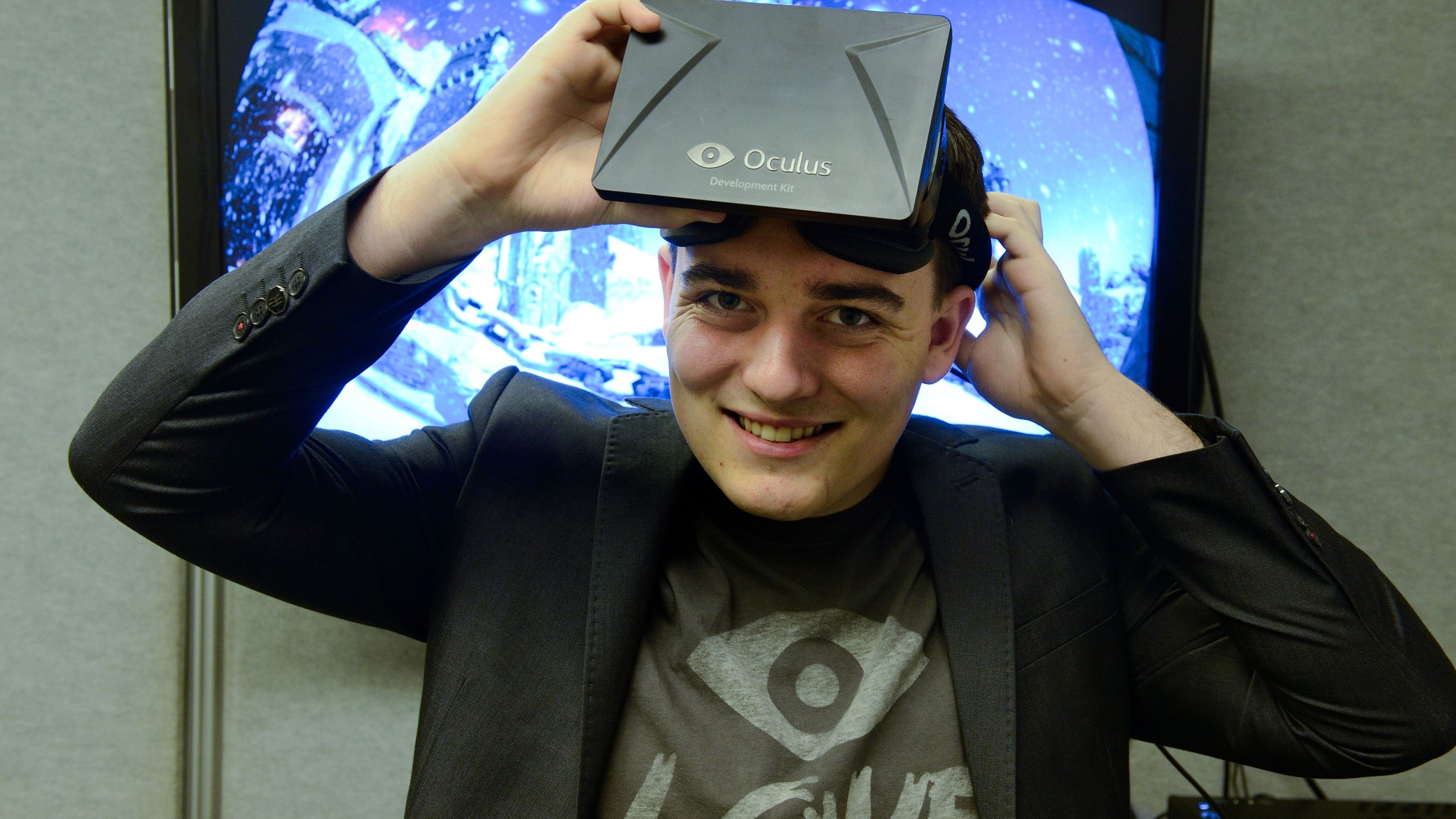 Oculus Co-Founder Palmer Luckey Is Working On A Virtual Border Wall That Could Make Trump Happy