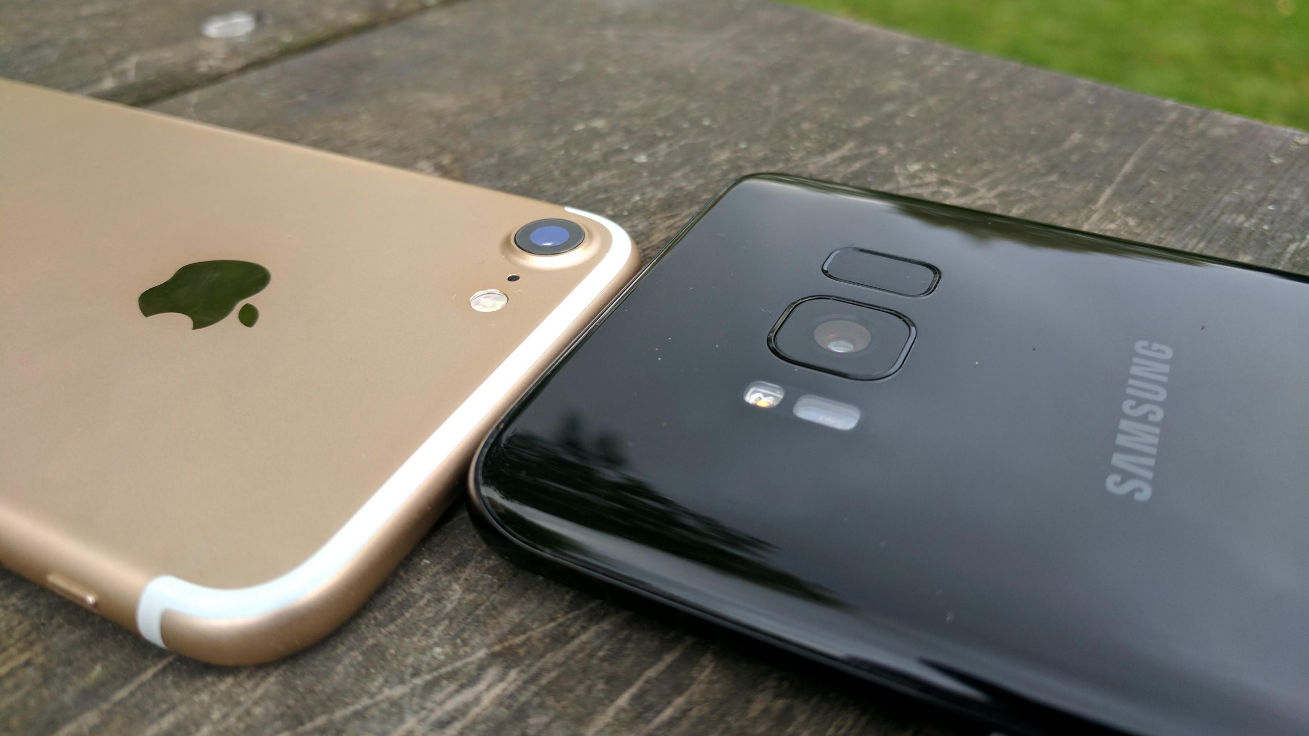 Samsung Overtakes Apple: Ascends as the Market Leader and the Most Profitable Tech Company