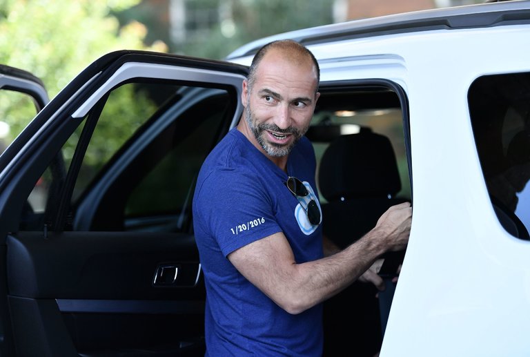 Uber Appoints Expedia’s Dara Khosrowshahi as CEO: Overcoming Disagreements and Transitioning Leadership