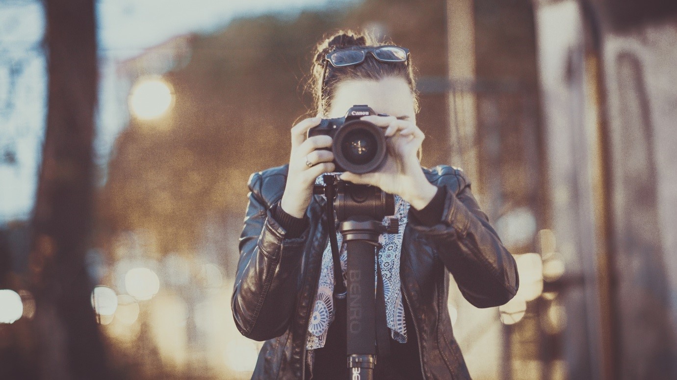 Guest Post: 6 Gadgets You Should Have For Your Photography Career