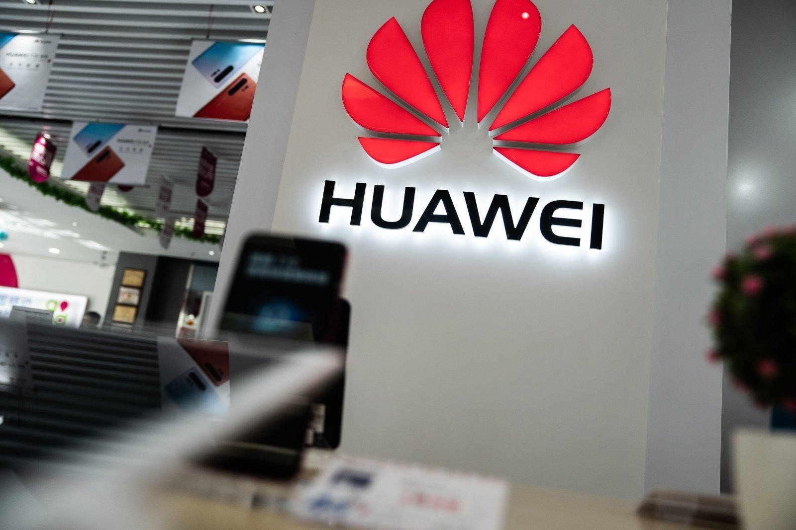Intel, Qualcomm And Other Chip Makers Cut Off Supplies To Huawei