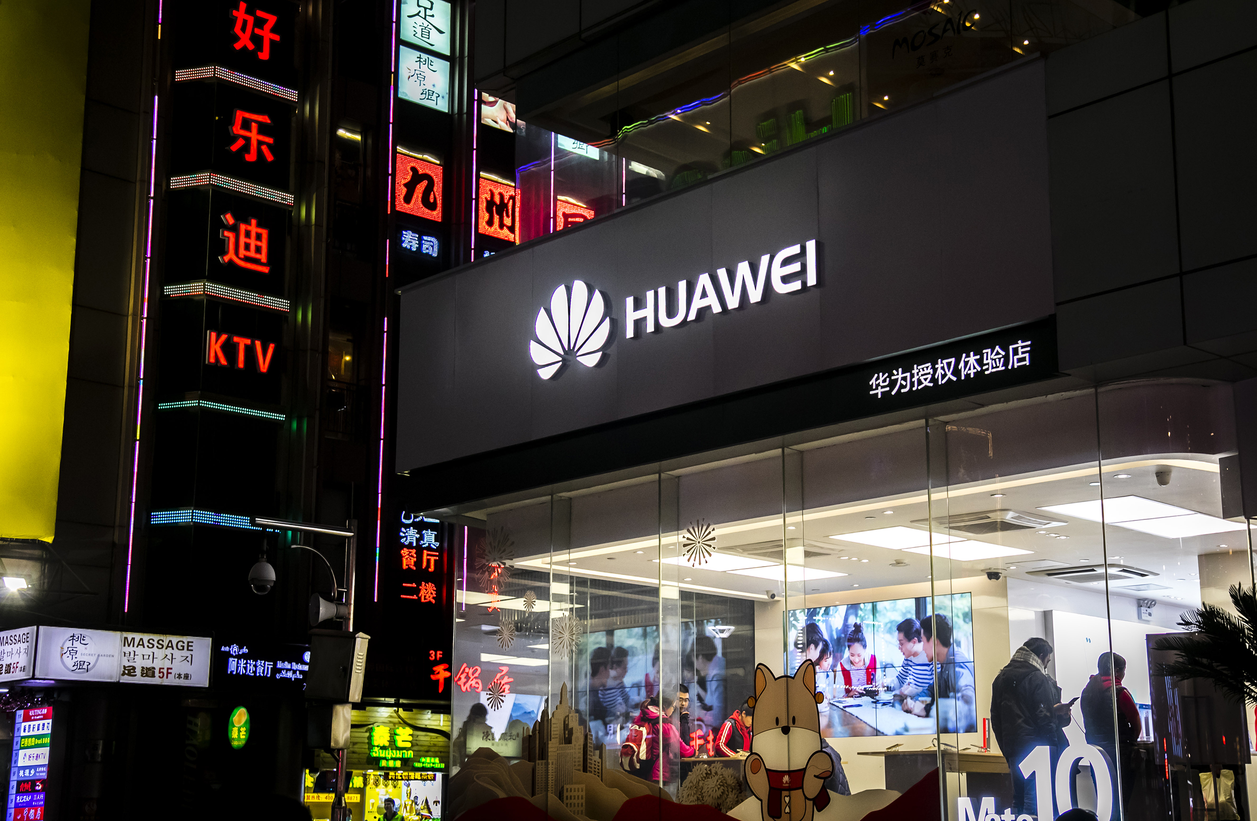 Google Pulls Huawei’s Android License, Forcing It To Use Open Source Version