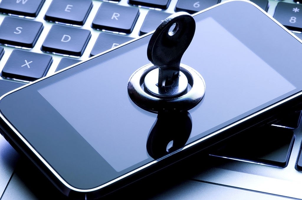 10 Most Important Mobile Phone Security Tips For Anyone