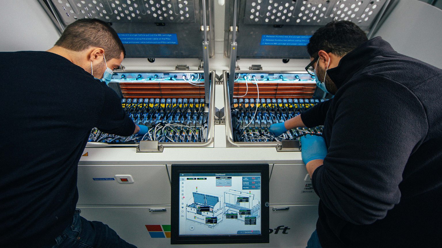 Microsoft Is Sinking Entire Data Centres In Liquid To Save On Energy