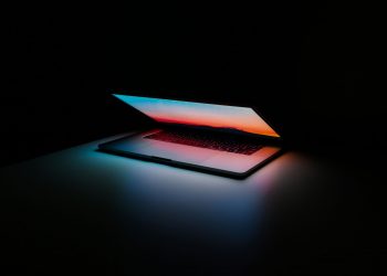 The Top AI Analytics Platforms Available To Your Business Today