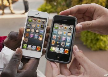Apple Accused Of Intentionally Slowing Down iPhones With New iOS Updates
