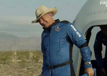 Jeff Bezos And His Crew Landed Safely From Space With A New Philanthropic Insight