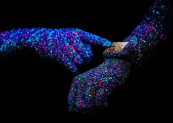 New Report Indicates That Apple, Fitbit Smart Watches And Other Wearable’s Can Detect COVID-19 Long Term Effects