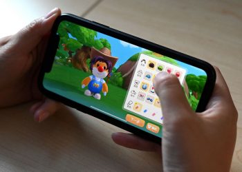 China Slashes Kids’ Gaming Time to Just Three Hours a Week