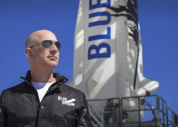Jeff Bezos’ Blue Origin NASA Lawsuit Keeps Crashing DOJ Computers