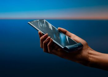 Motorola’s First-gen Foldable Razr Receives Android 11 As Its Last Security Update