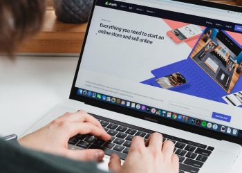 Top 5 Shopping Cart Software For An eCommerce Website In 2021