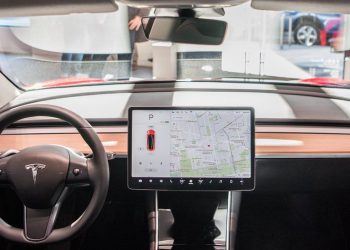 Tesla’s Market Share Spiral To $1 Trillion As Car Rental, Hertz Orders 100k