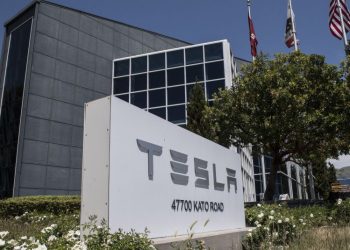 Elon Musk Is Moving Tesla HQ From Palo Alto, California To Austin, Texas