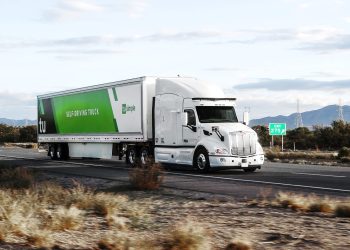 Autonomous Trucker Completes First No-Human Road Test