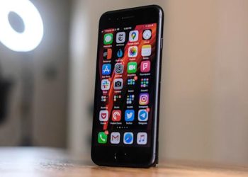 Apple Will Reportedly Unveil An iPhone SE With 5G This Spring