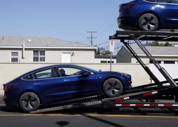 Tesla Sets New Record, Exceeds Wall Street Expectations In Quarterly Deliveries