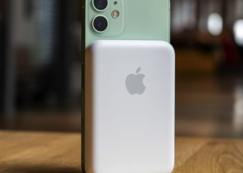 Apple Updates The MagSafe Battery Pack To Charge iPhones Faster