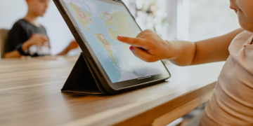 Technology Helps Establish Skills for Developing Young Minds