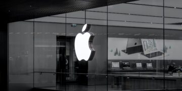 New Security Capabilities For At-Risk Apple Users