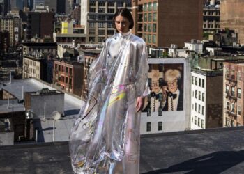 How Virtual Clothing Is The Solution To Cloth Wastage