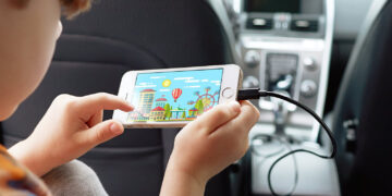 Don’t Use Your Phone While It Is Charging – Not For The Reason They Told You