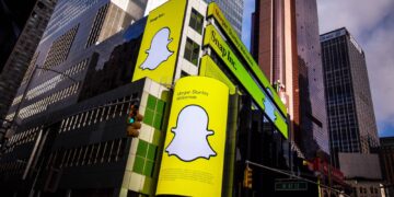 Snap Soars on Q1 Beat as Ad Rebound Fuels Growth Resurgence