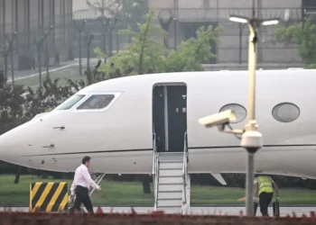 Meta Bans Private Jet Trackers of Musk and Zuckerberg