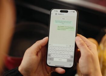 OpenAI’s ChatGPT is Now Available on WhatsApp. Here’s how to Use It