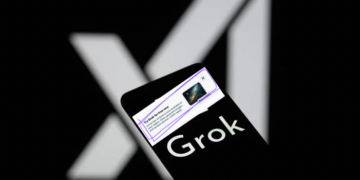 X Rolls Out “Grok AI” to All Users —  Free X Users Have Limited Access 