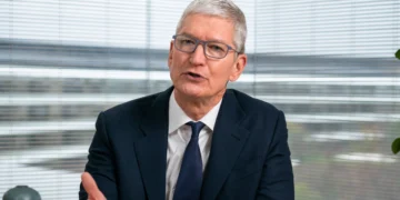 Apple Accused of Monitoring Employees’ Devices and Suppressing Internal Dissent