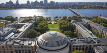 MIT Becomes Top Choice for 2025 Candidates Over Harvard