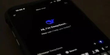 DeepSeek AI Soars in Popularity, but Privacy Flaws Put Data at Risk