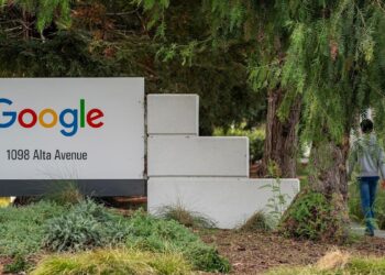 Hundreds of Google’s Android & Pixel Workers Are Let Go