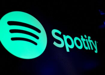 Spotify Acknowledges App Crashes on Samsung and Pixel Phones