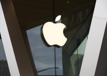 Apple’s Strong Q4 Powered by iPhone 17 and Services Growth