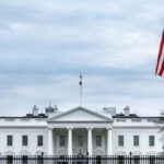 White House Weighs Tighter Oversight of New AI Models HHgWUqQWEAAAIcI