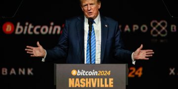 Trump-Linked Crypto Push Faces Lawsuit, Ethics Fight and Market Setbacks