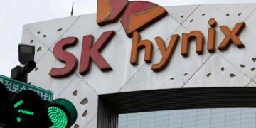 SK Hynix Posts Record AI Memory Profit But Shares Fall On High Expectations
