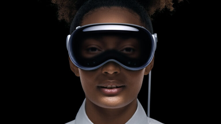 Apple Weighs Lighter Vision Pro Designs, Report Says
