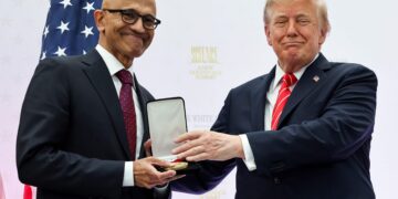 US Suspends Microsoft From Green-Card Programme