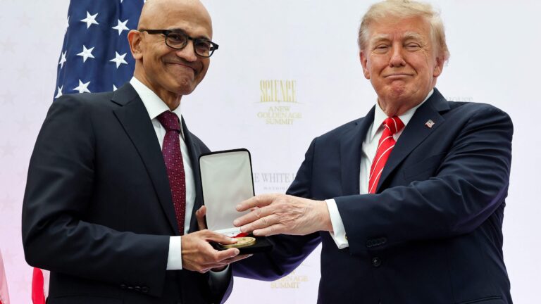 US Suspends Microsoft From Green-Card Programme