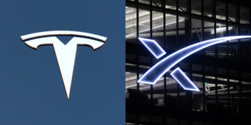 Tesla and SpaceX Form Committees to Explore a Merger
